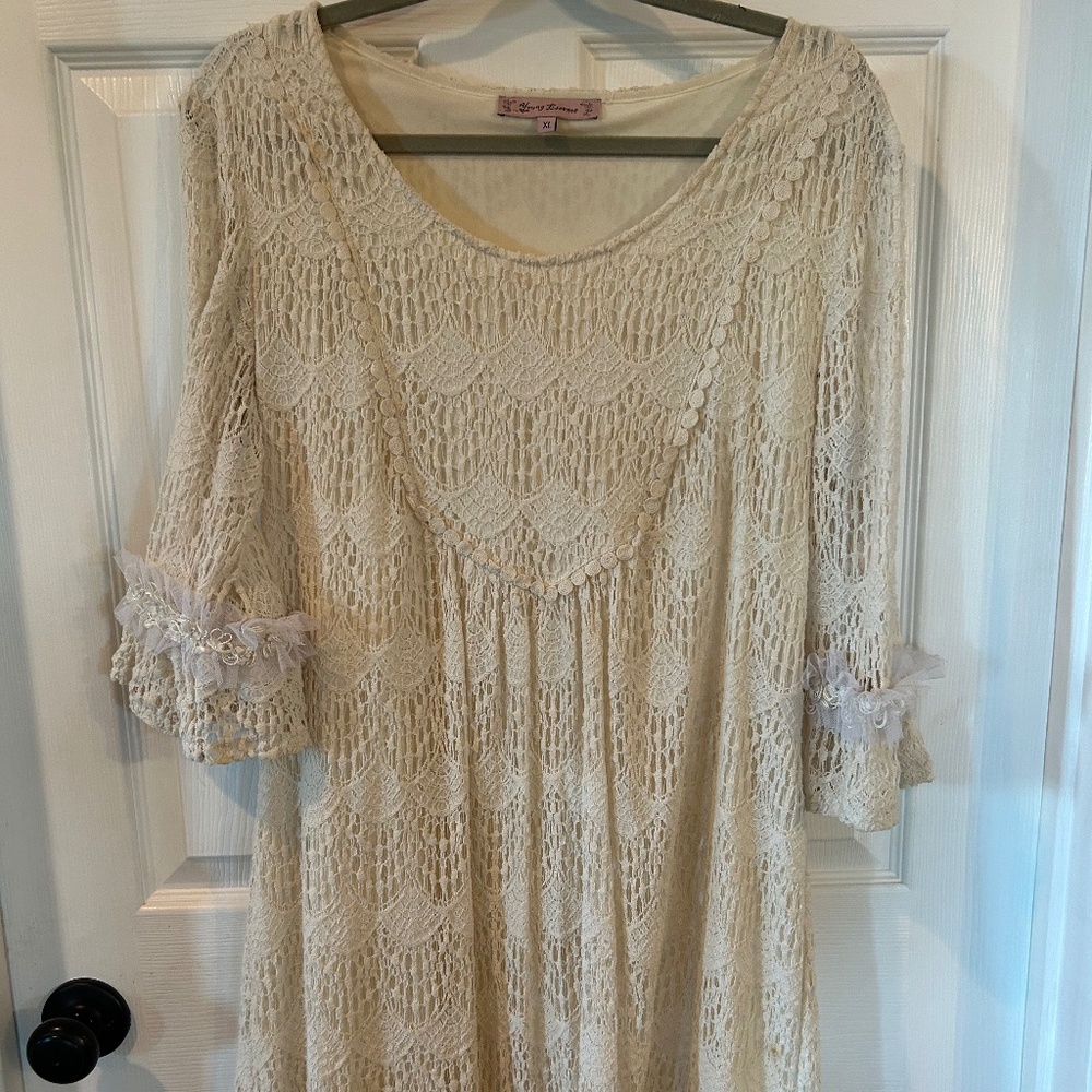 Young Essence  Ivory Crochet Lace Dress with Lovely Lace Accents Size XL